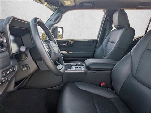 Certified 2024 Toyota Land Cruiser image 15