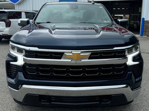 Used 2023 Chevrolet Silverado 1500 LT AWD/4WD image 2