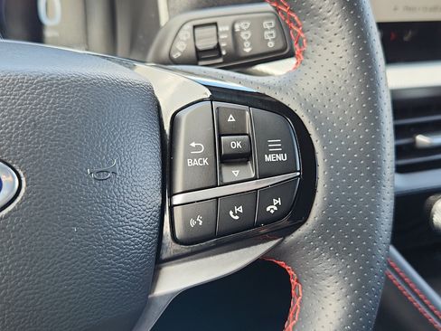 Used 2025 Ford Explorer ST-Line w/ ST-Line Street Pack AWD/4WD image 26