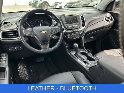 Used 2020 Chevrolet Equinox LT w/ Sport Edition FWD image 2