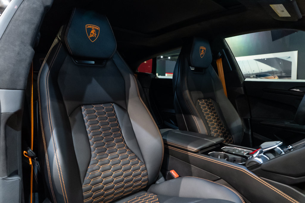Used 2024 Lamborghini Urus S AWD/4WD image 53