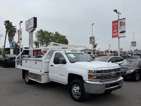 Used 2017 Chevrolet Silverado 3500 W/T image 3