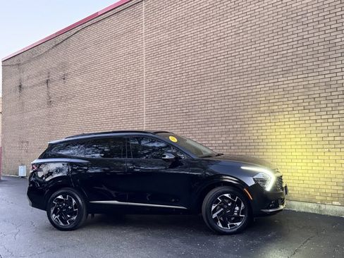 Used 2024 Kia Sportage SX image 4