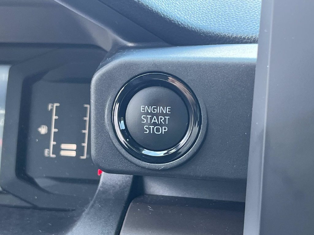 Used 2025 Toyota Tacoma SR5 RWD image 30