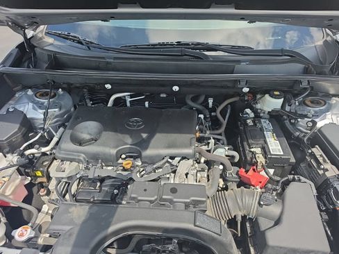 Used 2021 Toyota RAV4 XLE Premium AWD/4WD image 12