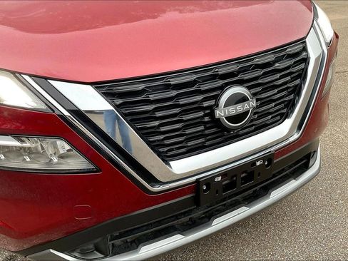 Used 2023 Nissan Rogue SL image 30