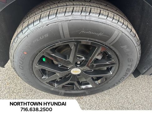 Used 2022 Chevrolet Equinox LT AWD/4WD image 39