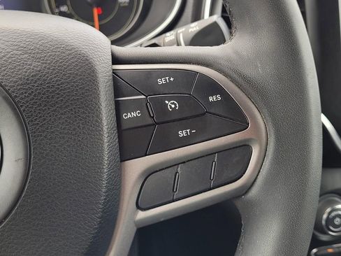 Used 2022 Jeep Cherokee Latitude Lux image 28