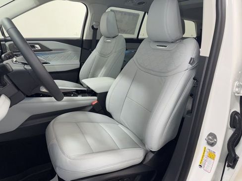 New 2026 Ford Explorer Platinum w/ LUX Leather Package AWD/4WD image 13