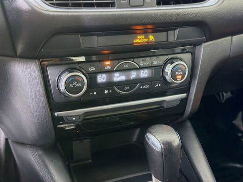 Used 2016 MAZDA MAZDA6 Touring image 17