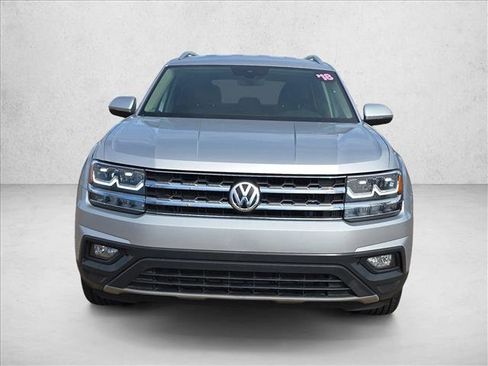 Used 2018 Volkswagen Atlas SE image 2