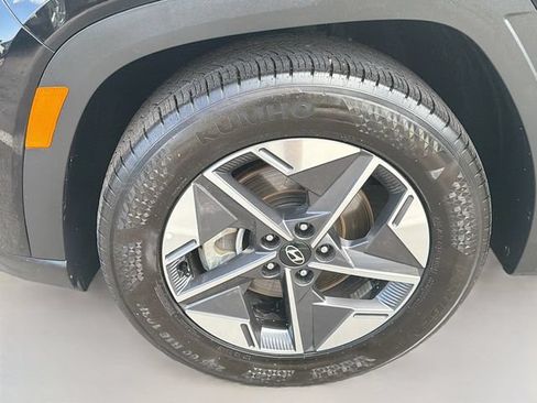 Certified 2025 Hyundai Tucson SEL FWD image 31