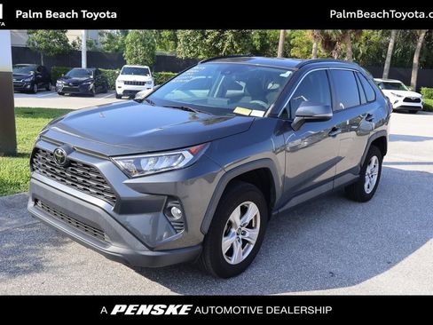 Used 2020 Toyota RAV4 XLE FWD image 1