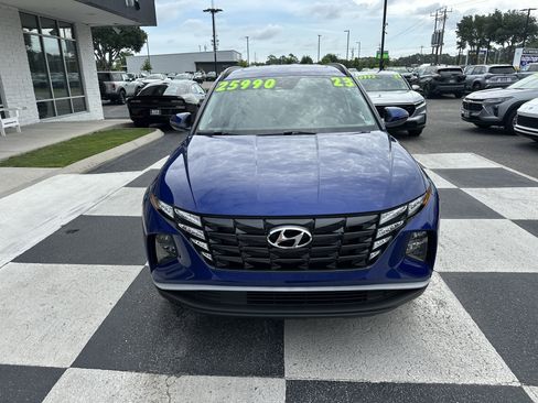 Used 2023 Hyundai Tucson SEL w/ Convenience Package AWD/4WD image 2