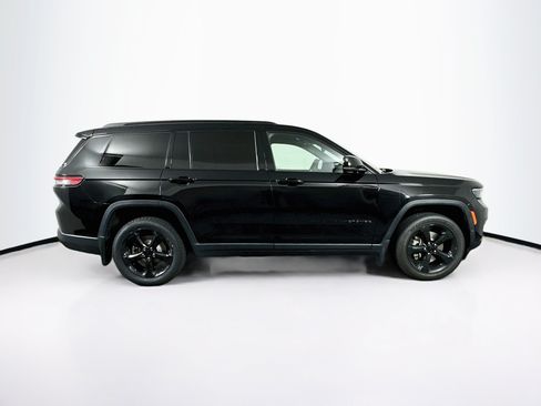 Used 2023 Jeep Grand Cherokee L Laredo AWD/4WD image 10