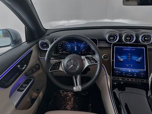 Certified 2026 Mercedes-Benz GLC 300 image 23