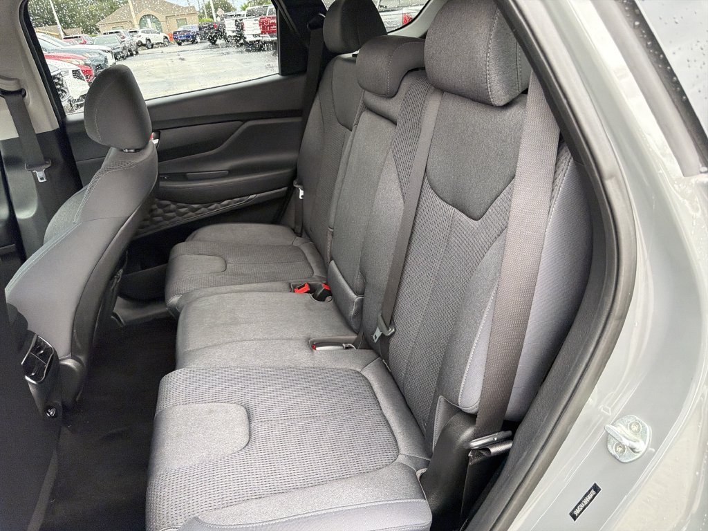 Used 2022 Hyundai Santa Fe SEL FWD image 17
