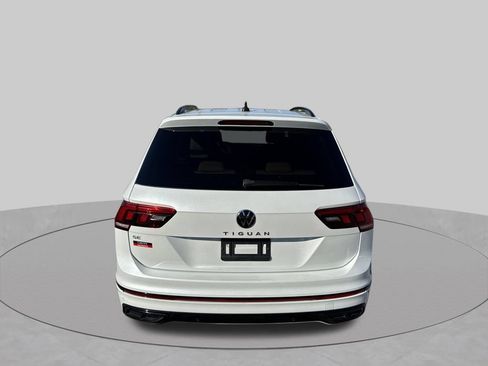 Certified 2023 Volkswagen Tiguan SE R-Line FWD image 7