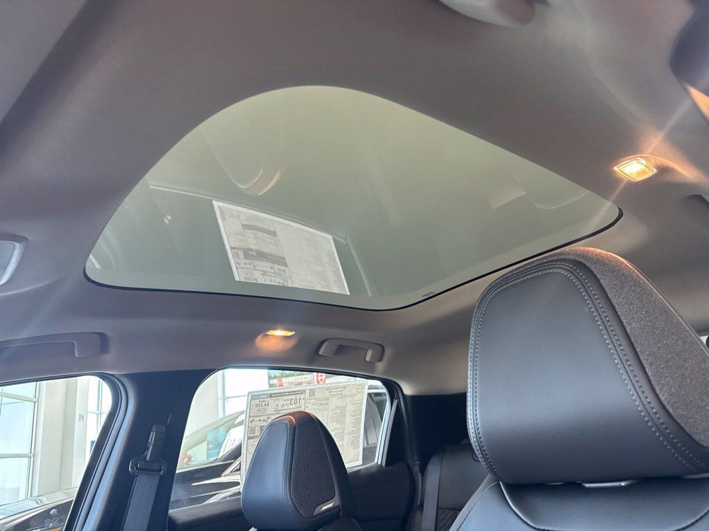 New 2026 Nissan Leaf Platinum+ FWD image 12
