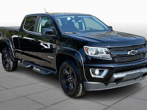 Used 2017 Chevrolet Colorado LT w/ Midnight Edition image 3
