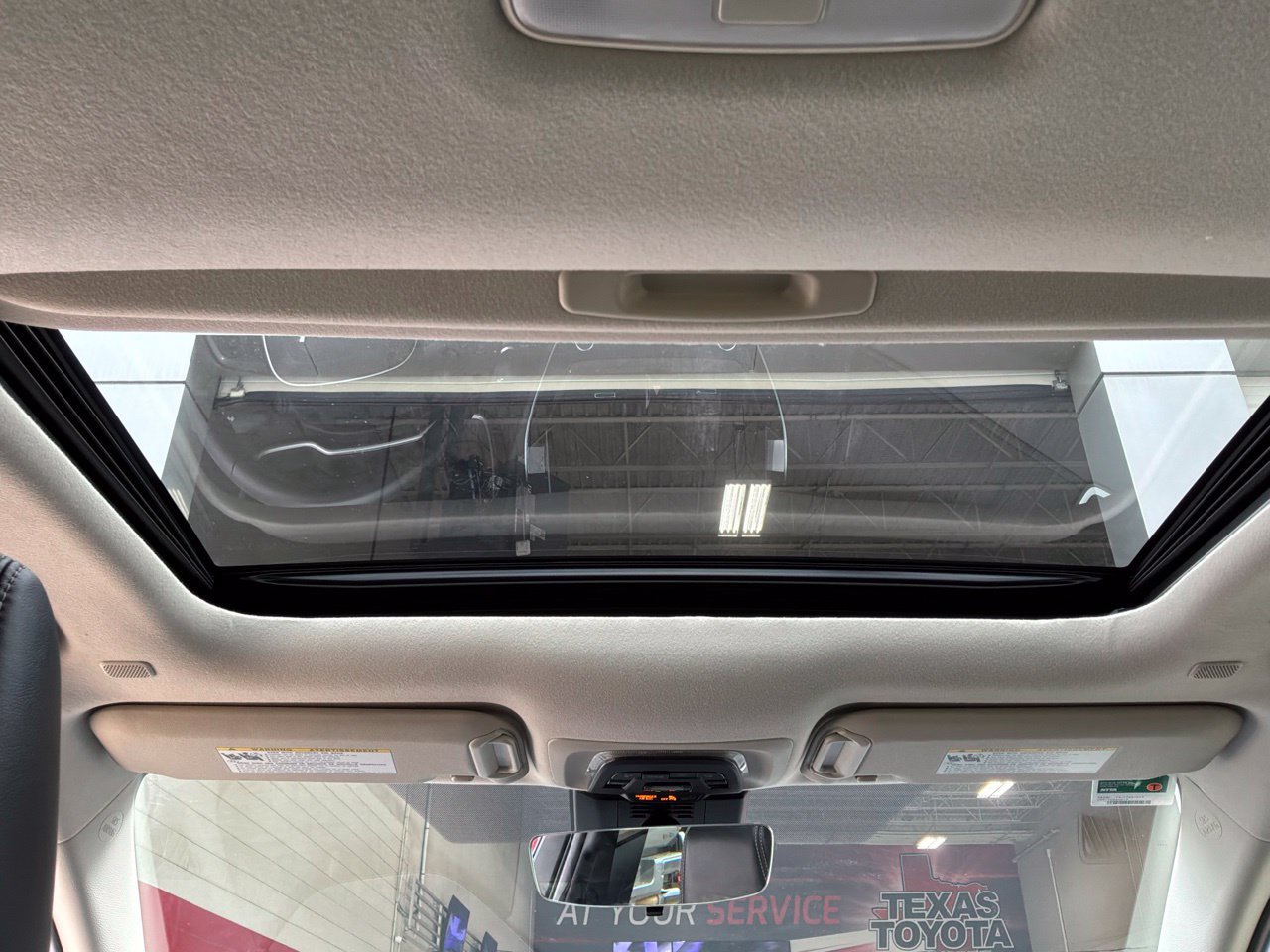 Used 2023 Toyota Corolla XLE FWD image 21
