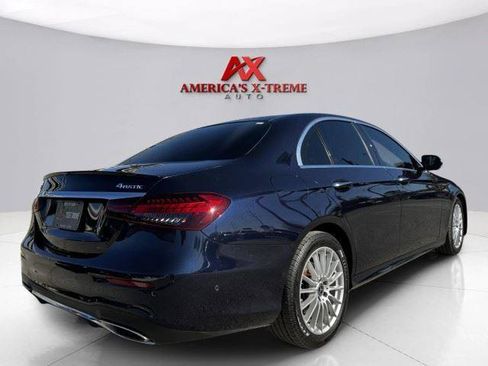 Used 2022 Mercedes-Benz E 350 4MATIC Sedan image 6