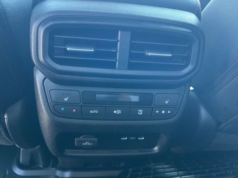 Used 2025 Honda Ridgeline Black Edition image 21
