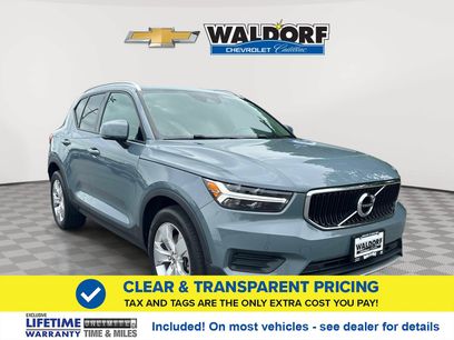Used 2020 Volvo XC40 T4 Momentum