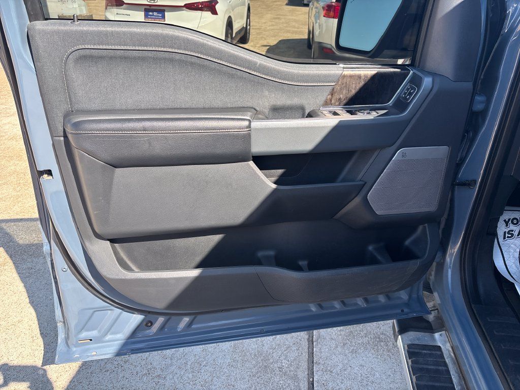 Used 2023 Ford F150 Lariat AWD/4WD image 12