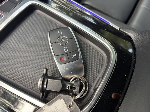 Used 2025 Mercedes-Benz GLB 250 image 22