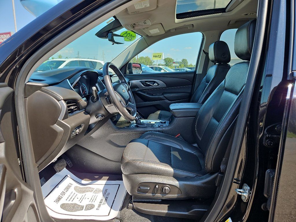 Used 2021 Chevrolet Traverse Premier w/ Redline Edition AWD/4WD image 11