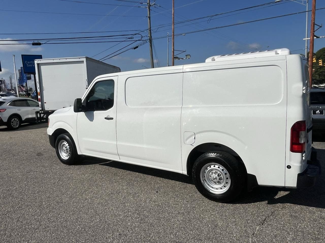 Used 2018 Nissan NV 2500 S RWD image 13