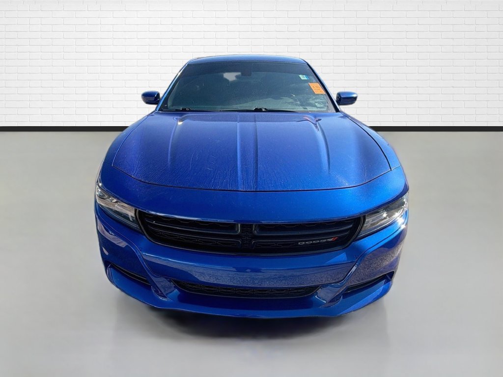 Used 2020 Dodge Charger SXT RWD image 2