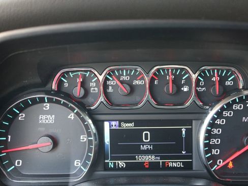 Used 2018 Chevrolet Silverado 1500 LT w/ All Star Edition image 16