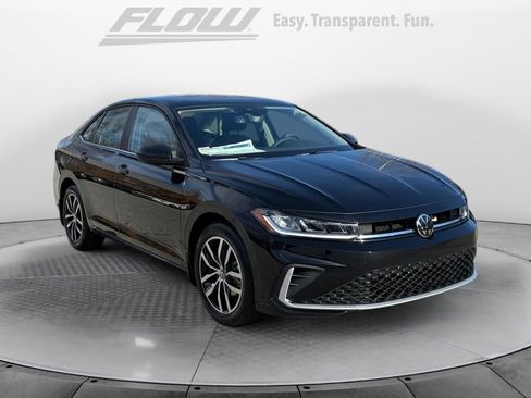 New 2026 Volkswagen Jetta SE image 1