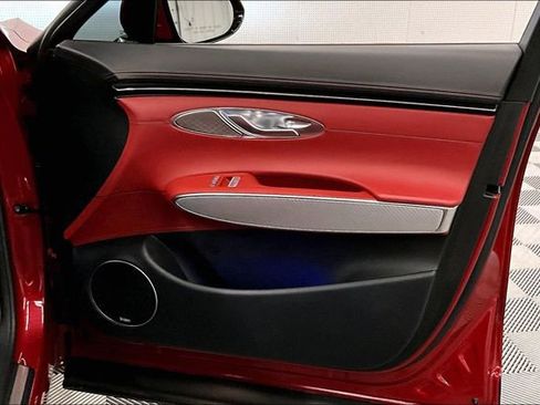 Used 2023 Genesis GV70 2.5T w/ Sport Prestige Package image 22