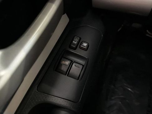 Used 2010 Toyota FJ Cruiser 4WD image 19