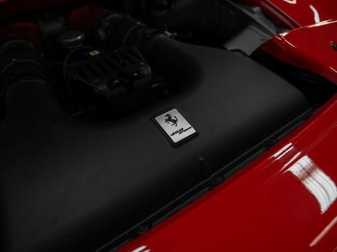 Certified 2012 Ferrari 458 Spider RWD image 38