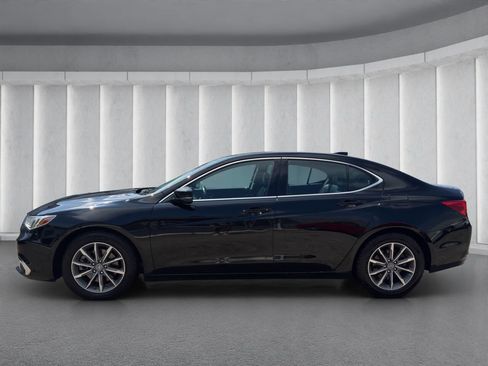 Used 2019 Acura TLX image 2