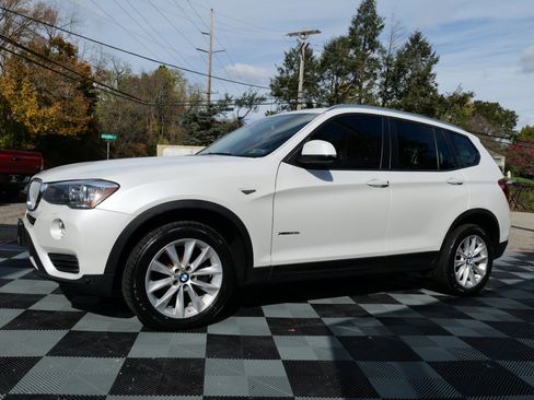Used 2017 BMW X3 xDrive28i w/ Premium Package image 10
