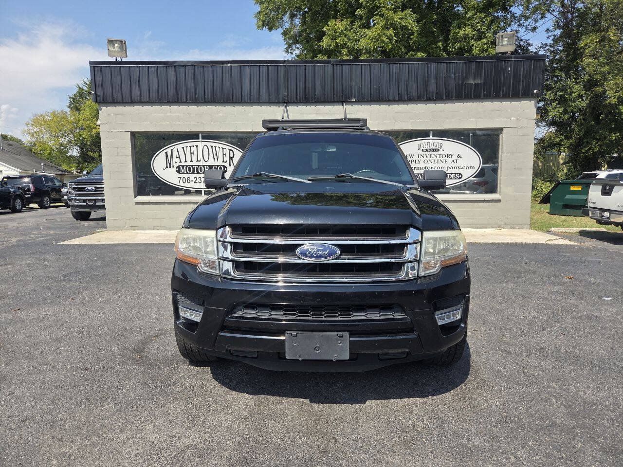 Used 2017 Ford Expedition XLT w/ Equipment Group 202A RWD image 9