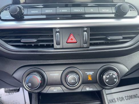 Used 2024 Kia Forte LXS image 17