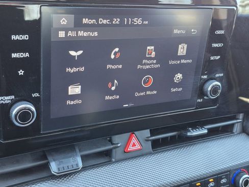 Used 2023 Kia Sportage LX image 14