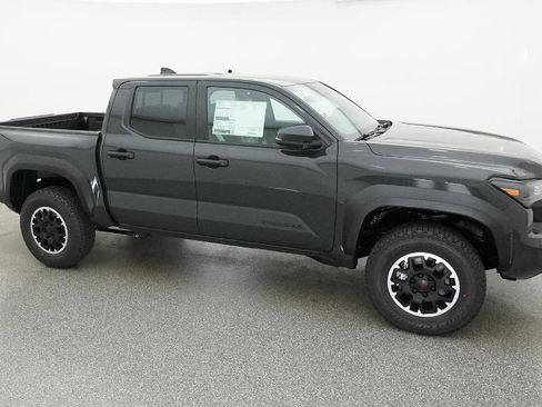 New 2026 Toyota Tacoma TRD Off-Road AWD/4WD image 15
