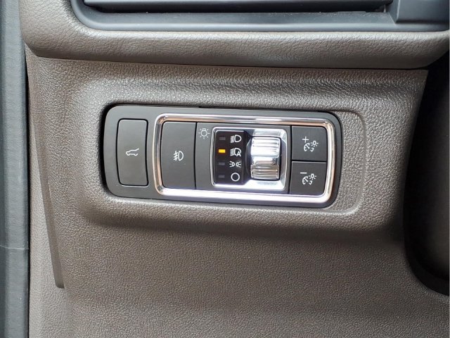 Used 2021 Lincoln Corsair Reserve w/ Equipment Group 201A AWD/4WD image 14