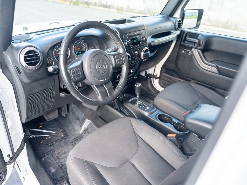 Used 2017 Jeep Wrangler Unlimited Sport w/ Quick Order Package 24S AWD/4WD image 13