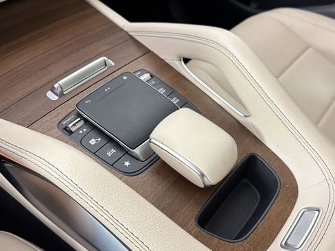 Used 2021 Mercedes-Benz GLE 350 image 26