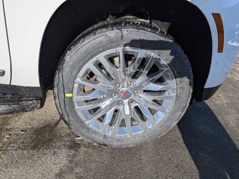 New 2026 GMC Yukon XL Elevation w/ Elevation Premium Package image 3