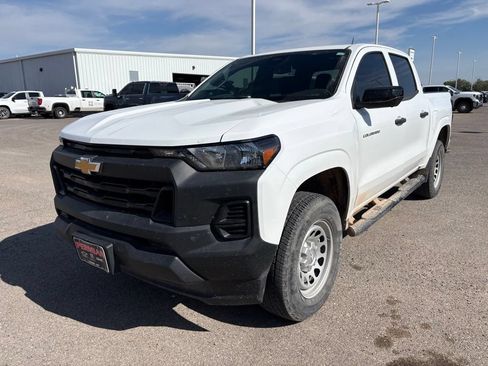 Used 2023 Chevrolet Colorado W/T w/ Technology Package RWD image 1
