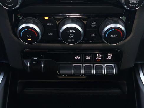 Used 2024 RAM 3500 Lone Star w/ Sport Appearance Package AWD/4WD image 25